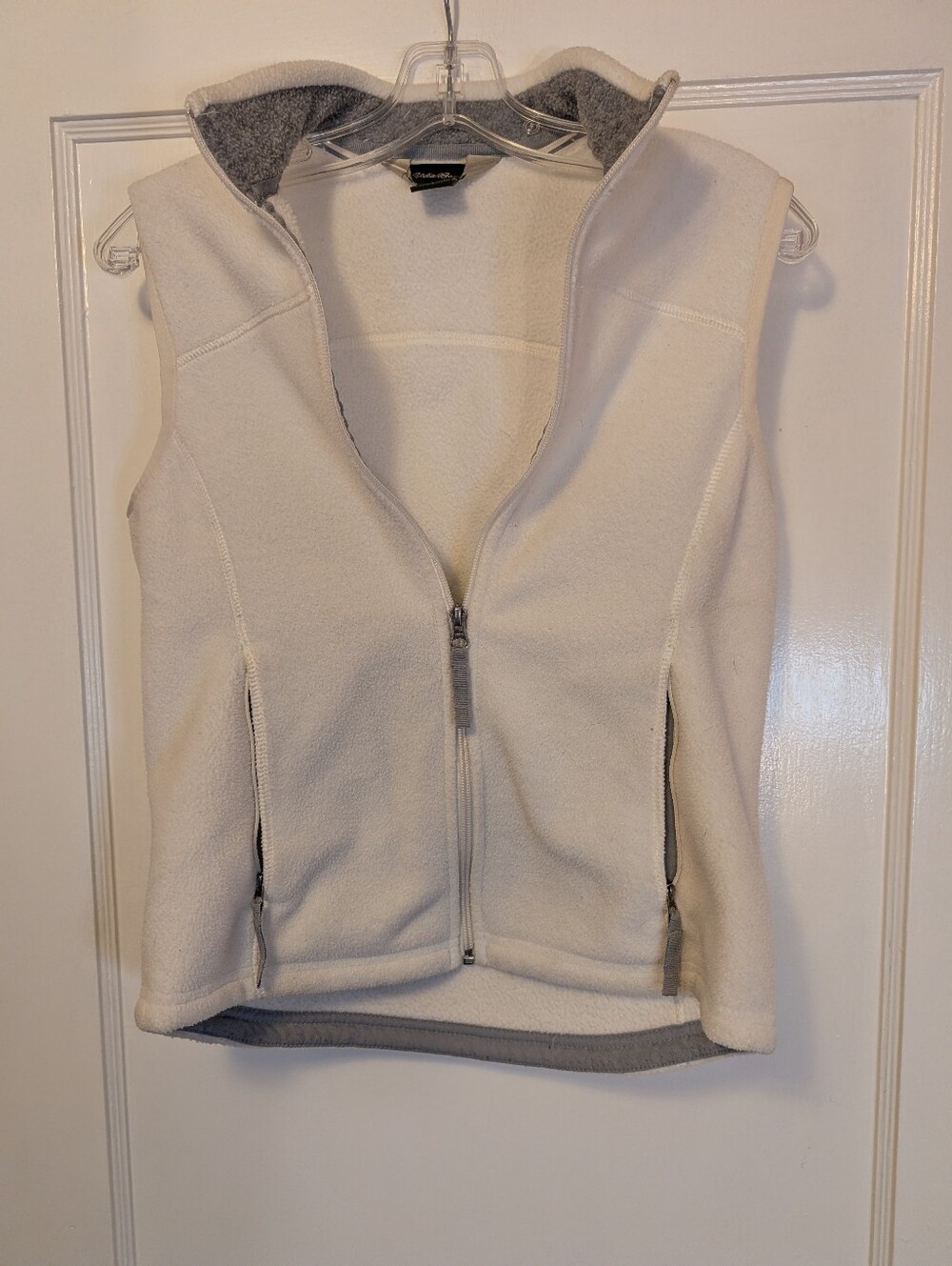 Women’s Cream Zip-Front Fleece Vest